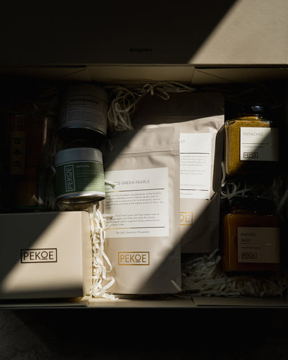 Premium loose leaf tea gift set inside MyPekoe Eid gift box